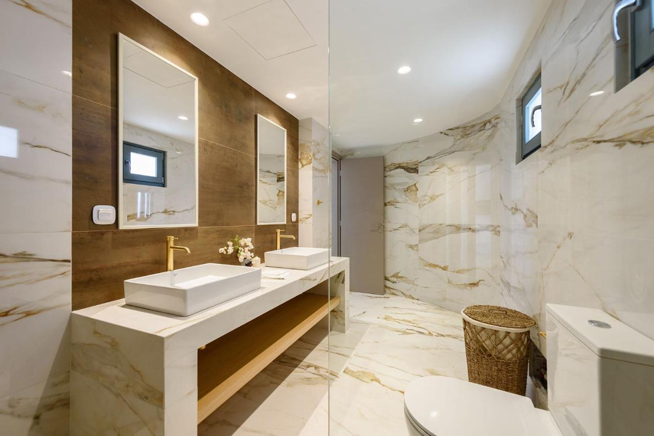 Villa Complex White And Rocks Páros 外观 照片
